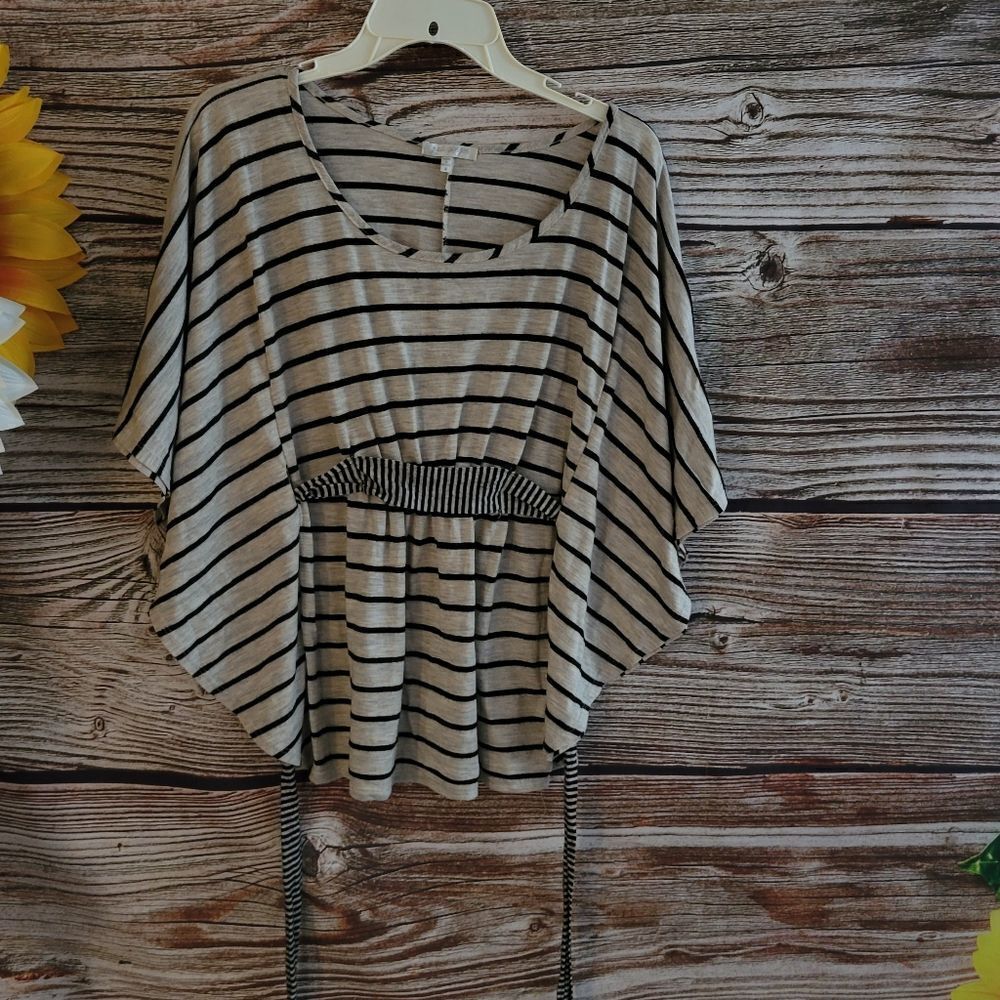 Just Ginger Women's Short top small
